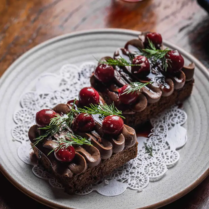 Chicken liver pâté with cherry sauce
