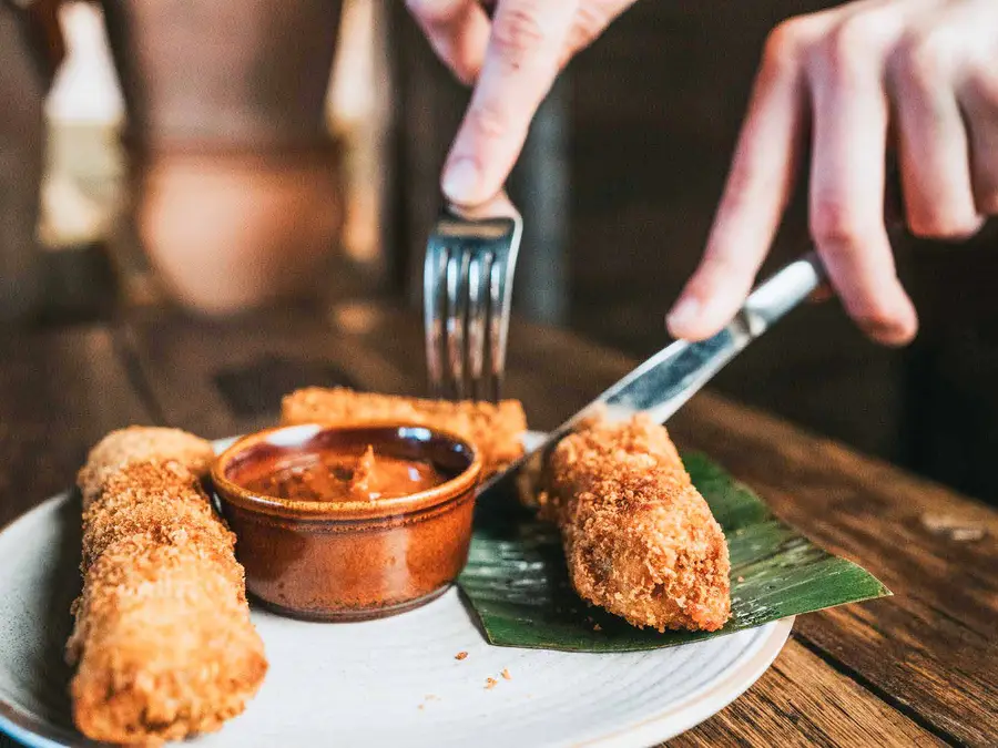 Golden pan rolls with dipping sauce